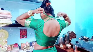 College fun with 18-year-old in the car featuring hot Indian bhabhi Apki Randi