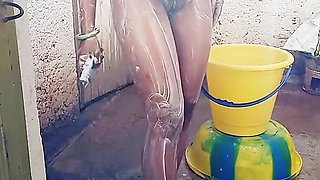 Outdoor Bathing My Pregnant Girlfriend in Dirty Environment