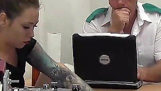 Foxy Spanking Machine - Pussy Whipping