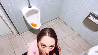 Vacationing stepmom Nickey Huntsman gets smashed HARD