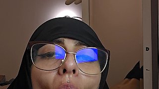 Blowing My Dildo While I Say Naughty Things Mia Niqab