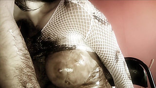 Dirty babe in fishnets likes messy fuck