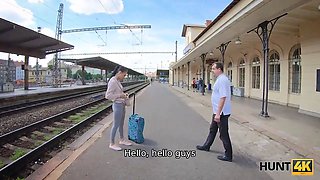 Hunt4k. bf is witnessing how chick is satisfying older masculine for cash