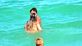 Shameless amateur fisted on a public beach