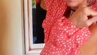 Amateur Wife Enjoys Naked Posing and Sex