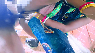 Bangali Dehati Village Housewife Ko Husband Ne Ghori Bana Ke Boudi Me Chod Ke Viray Gira Diya. Hindi Viral Sex Videos