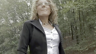 Alessia Donati's Casting in the Park with a Pissing Finale