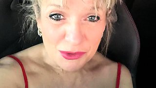 Blonde british pornstar kaz b masturbates public and outdoor