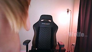 Hot amateur webcam teen masturbates for their fans