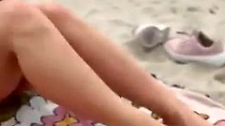 Sex Date With California Beach Babe Slimthick Vic
