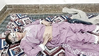 Big step sister ko room me band kar ke pel diya