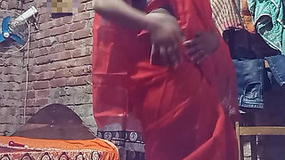 Hot Bhojpuri Strip Dance in Saree Desi Girl Slow Seduction