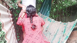 Best Indian Bangali Village bhabhi fucking outdoor forest by devar