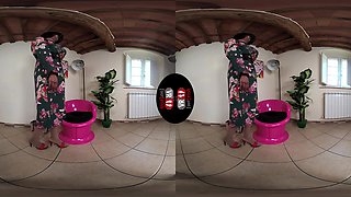 Janelle Dressed In A Cosplay Chinese Costume With Anal Dick In Nude Stockings; Busty Ebony Babe Leg And Foot Fetish Vr