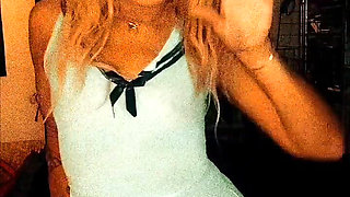 Blonde Slut Dancing