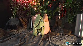 Soloing girlfriend Natalia Jay nicely licking her soles in close-up