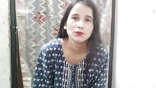 Step sister ko bathroom me piche se pakad ke pel diya