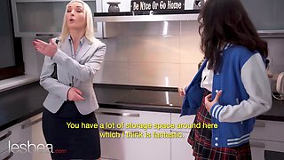 Lesbea blondie estate agent makes college girl an suggest she can't turn down