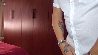 Chearleader gets a massive creampie and orgasm from fingering