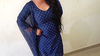 Jab Ghar Pe Koi Nahi Tha Tab Muslim Ladki Ne Apni Pussy Chacha Ke Lad Se Aur Kiya Full Romance Saaf Hindi Awaaz Mein