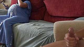 Muslim stepmom is SHOCKED!!! I take out my huge cock for SURPRISE CUMSHOT!!!