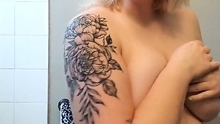 Amateur blond girl with big boobs getting fucked
