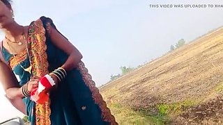 Desi Bhabhi RadhaDevi Pissing in Field Outdoor Hindi Webcam Masturbation