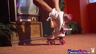 Flexible Petite Asian Beauty Posing Nude With Maddy Belle
