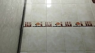 Kinky Public Bathroom Sex Tape with Katrina4deluxe & Pampammedallo - Amateur Big Ass Step Mom & Step Sister Fuck