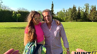 Suzie Sparklez gets her pussy railed in the middle of the forest