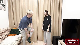 Charming queen - public nudity xxx - Lost Bets Games