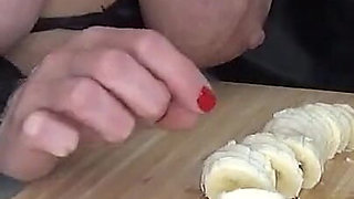 Big Hanging Tits Cook Breakfast