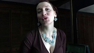 Bettie Bondage – Learning to Lick Mommy