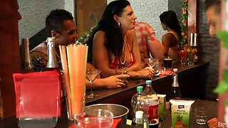 Movies: Aloha, Baby! A Tgirl Paradise In Honolulu