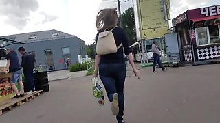 Ass rushing to the bus