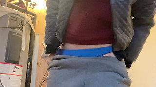 Pissing Video Pussy Piss Water Out on the Toilet