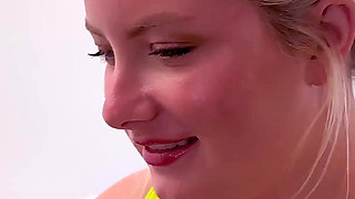 Mckenna Rae - Thickr