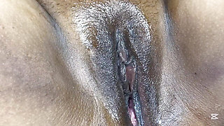 Playing with wife's pussy and fucked, Budiko puti khelayar chikeko