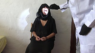 Iraqi Muslim Wife Is Shocked When She Visits African Doctor in London