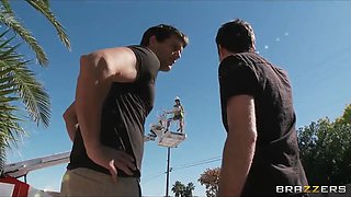 Sexy Belgian electrician is double teamed on the job