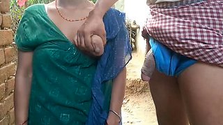 Hot Indian Wife Fucks Husband in Morning - Desi Couple Sex