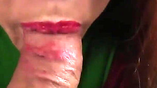 Superheroine Robin Gives Bondage Blowjobs