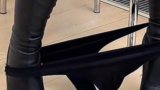 Topless Kira Queen Play Sits Down on Her Favorite Dildo!