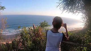 Big ass Thai amateur GF beach visit and homemade sex tape
