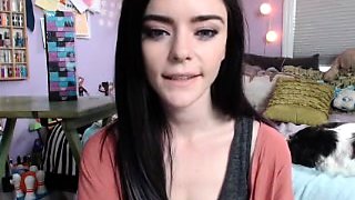 Brunette Solo Webcam Masturbation