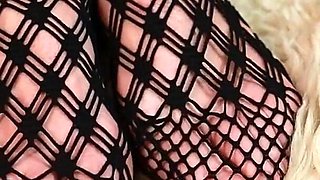 Elegant MILF in High Heels & Fishnets - Shoeplay & Tease