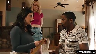 This Divorce Is Gonna Cost You Greatly - Isiah Maxwell, Lily Labeau And Sarah Arabic