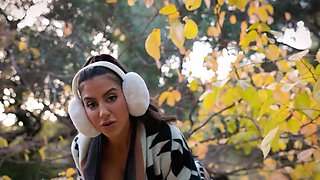 Curvy Arab MILF exposes hot naked body