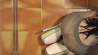 MILF in Pantyhose and High Heels Gives a Blowjob on Her Knees with Cum Swallowing