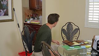 Wonderful cougar pornstar Cherie Deville smutty scene